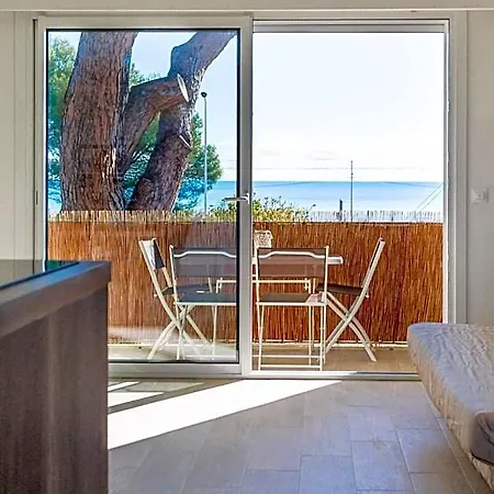 Hotel apartamentowy Marineland Sea View Antibes