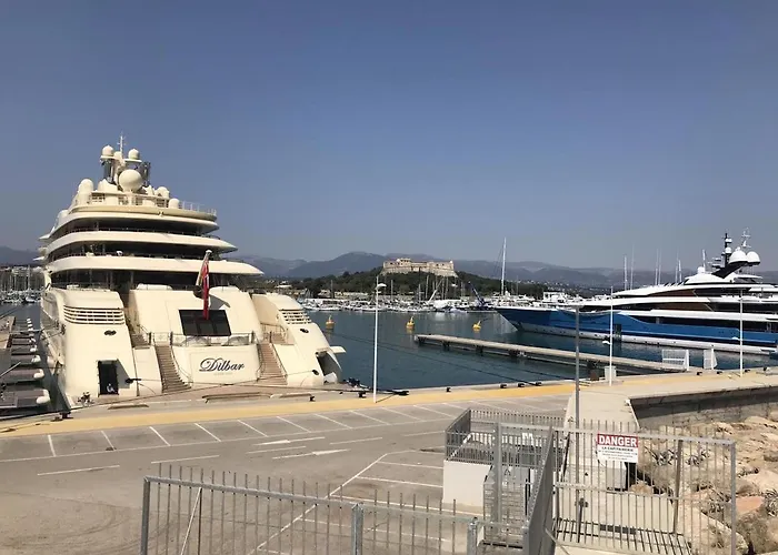 Marineland Sea View Апарт-отель 4*
