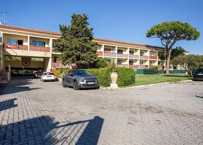 Marineland Sea View 4* Антиб