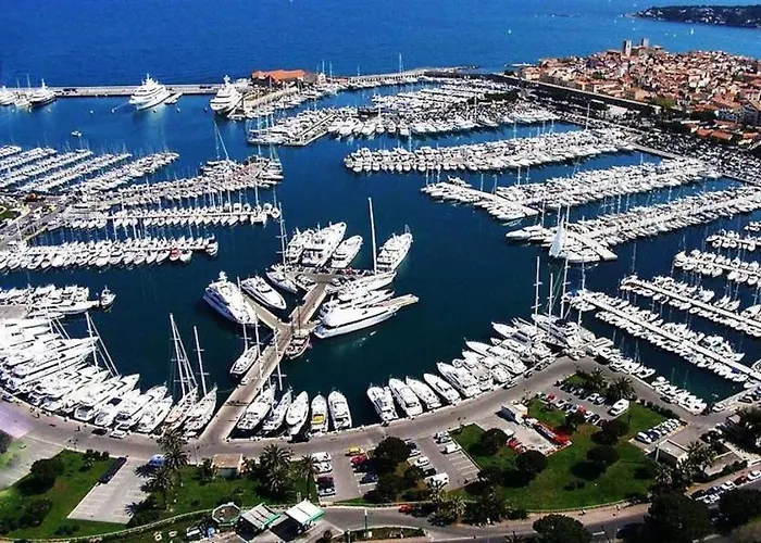Marineland Sea View Апарт-отель 4*