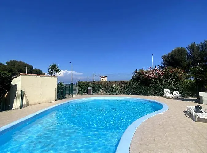 Апарт-отель Marineland Sea View 4*